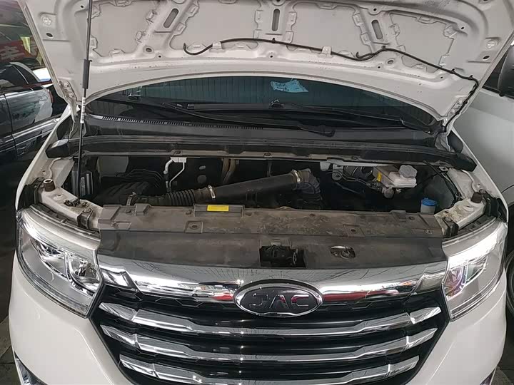 JAC Refine M3 2023 2023款 PLUS 1.8L 7/8座智联版