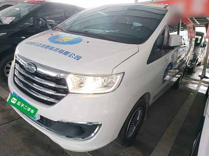 JAC Refine M3 2023 2023款 PLUS 1.8L 7/8座智联版