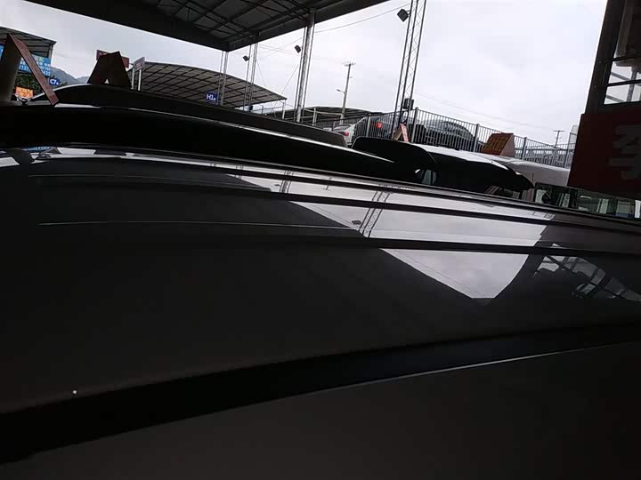 JAC Refine M3 2023 2023款 PLUS 1.8L 7/8座智联版