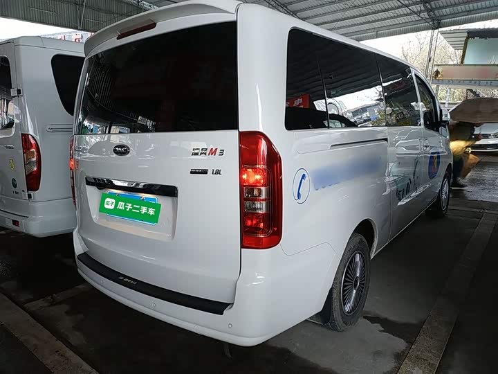 JAC Refine M3 2023 2023款 PLUS 1.8L 7/8座智联版