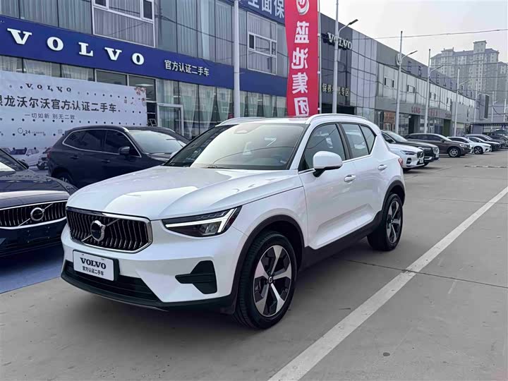 Volvo XC40 2025 2025款 B4 四驱智远豪华版