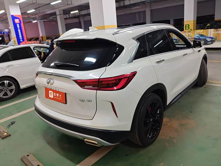 Infiniti QX50 2022 2022款 2.0T 四驱旗舰版