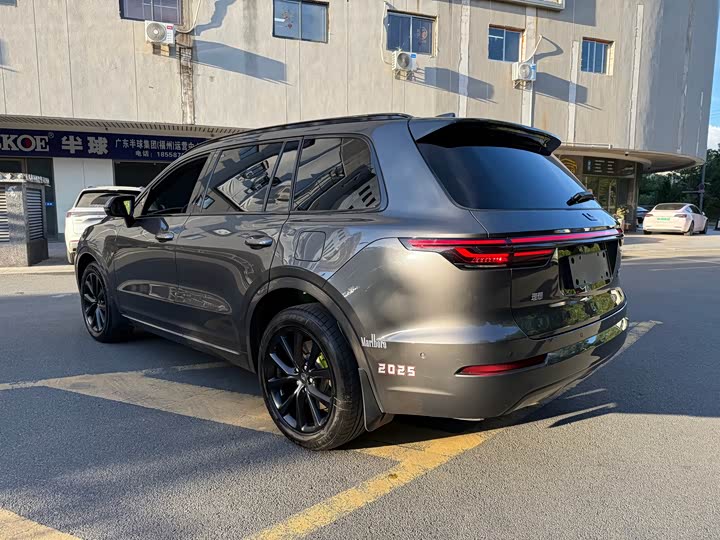 LiXiang One 2021 2021款 增程6座版