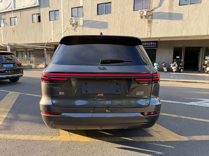 LiXiang One 2021 2021款 增程6座版