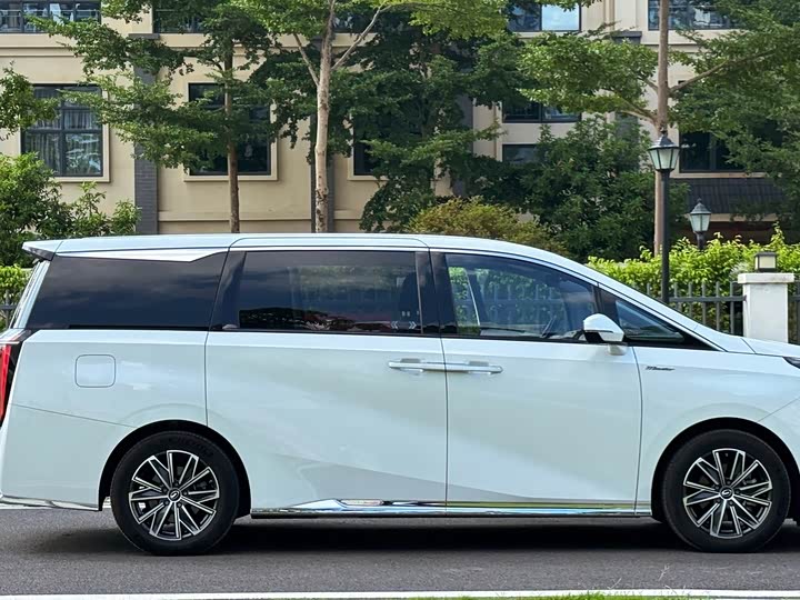 GAC Trumpchi M8 2024 2024款 大师系列 400T 至尊版