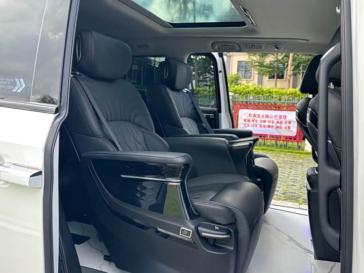 GAC Trumpchi M8 2024 2024款 大师系列 400T 至尊版