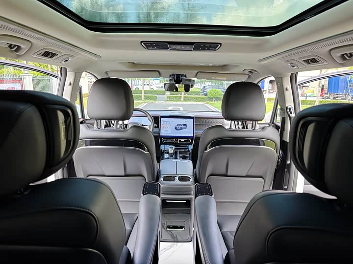 GAC Trumpchi M8 2024 2024款 大师系列 400T 至尊版