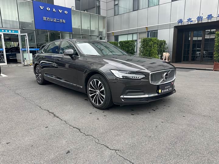 Volvo S90 2025 2025款 B5 智逸豪华版