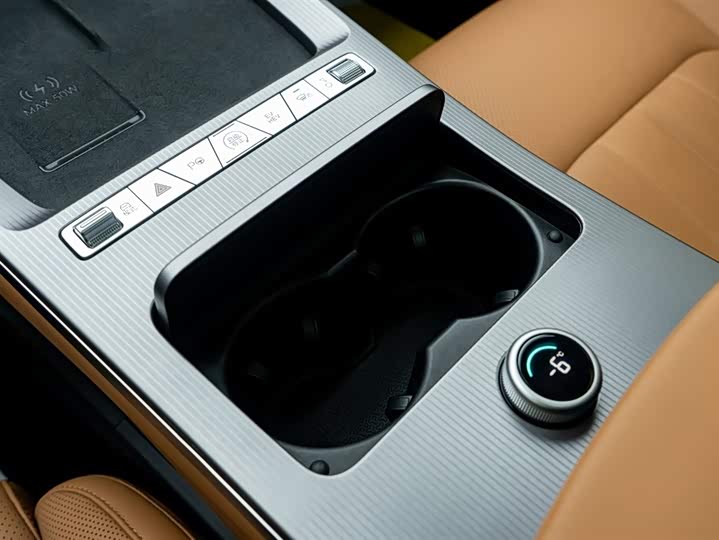 BYD Han L 2025 2025款 DM-p 四驱激光雷达旗舰型