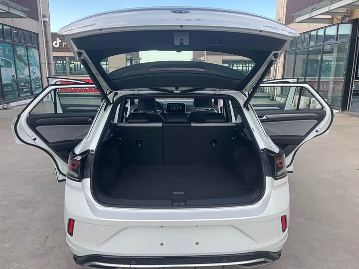 Volkswagen T-Roc 2023 2023款 300TSI DSG两驱星光版