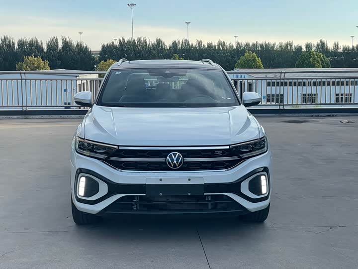 Volkswagen T-Roc 2023 2023款 300TSI DSG两驱星光版