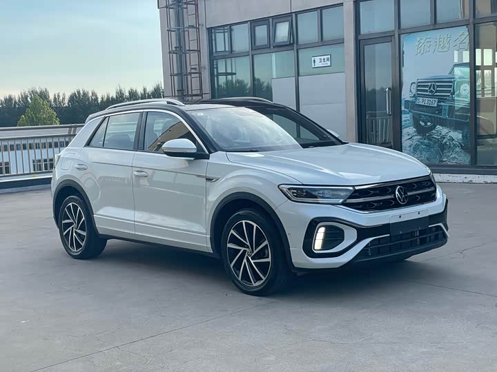 Volkswagen T-Roc 2023 2023款 300TSI DSG两驱星光版