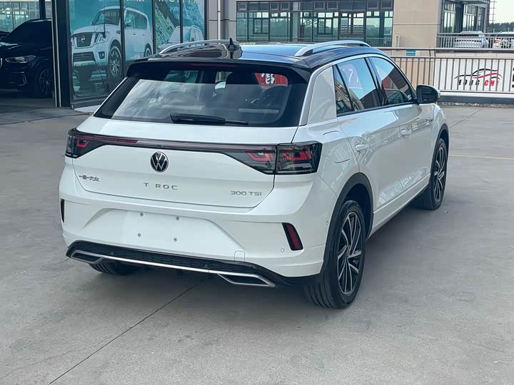 Volkswagen T-Roc 2023 2023款 300TSI DSG两驱星光版