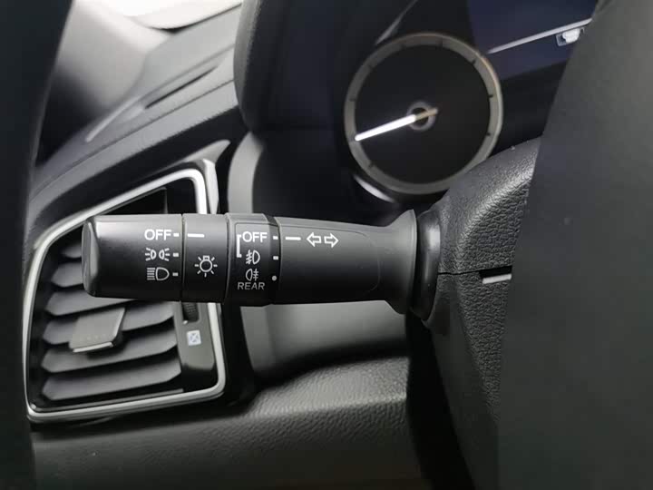 Honda UR-V 2020 2020款 240TURBO 两驱致悦版