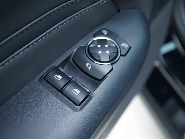 Ford Mustang 2024 2024款 2.3T EcoBoost 硬顶性能版