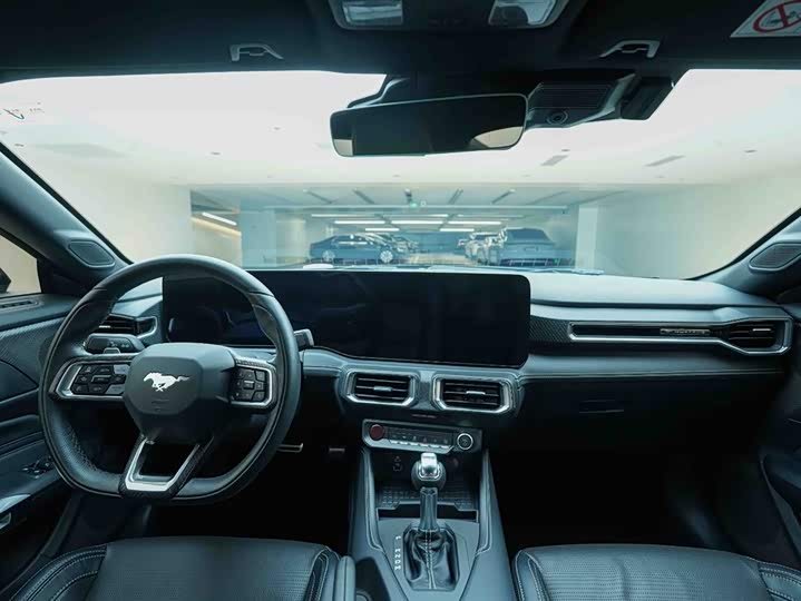 Ford Mustang 2024 2024款 2.3T EcoBoost 硬顶性能版