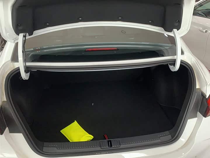 MG Motor 5 2025 2025款 180DVVT 全球抢先版