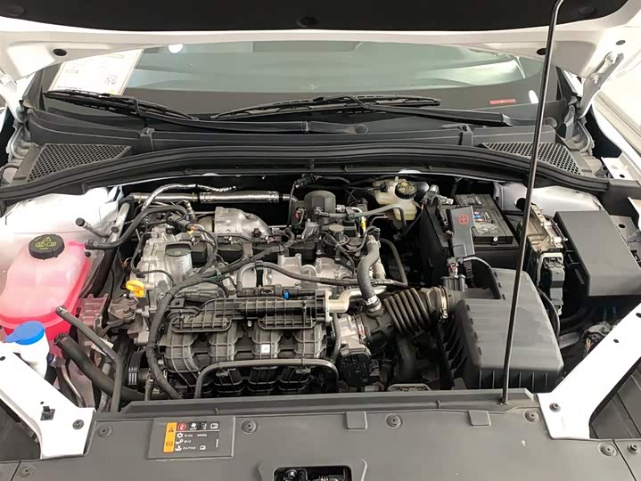 MG Motor 5 2025 2025款 180DVVT 全球抢先版