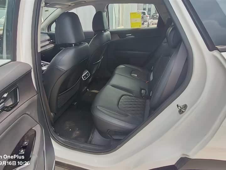 Kia Sportage 2023 2023款 2.0T 两驱旗舰版