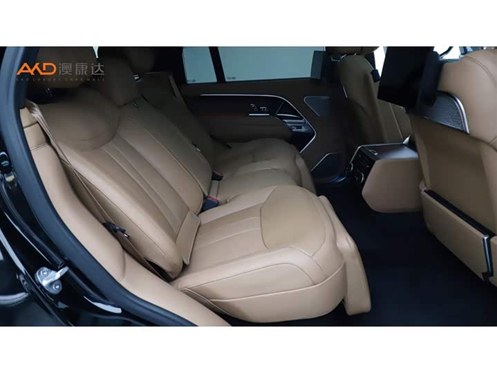 Land Rover Range Rover Hybrid 2023 2023款 P440e 插电式电动混合版 典范加长版