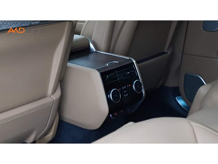 Land Rover Range Rover Hybrid 2023 2023款 P440e 插电式电动混合版 典范加长版