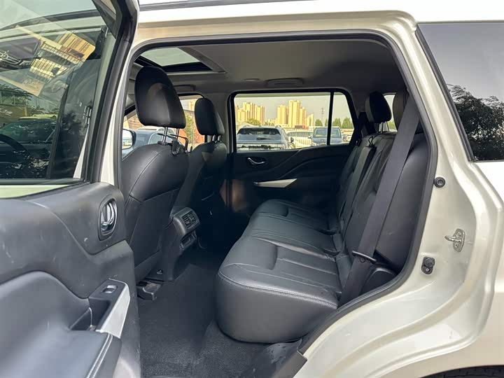 Nissan Terra 2020 2020款 2.5L XL Upper 4WD 自动四驱豪华版