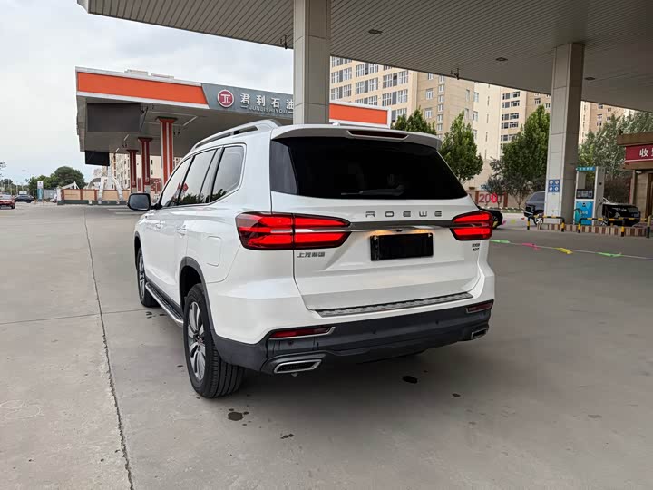 Roewe RX8 2019 2019款 30T 智联网两驱超群旗舰版