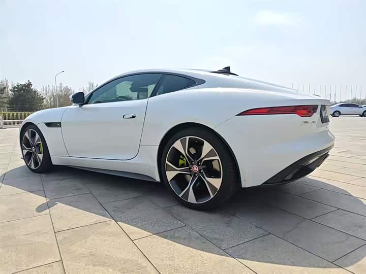 Jaguar F-Type 2021 2021款 P300 后驱First Edition硬顶版