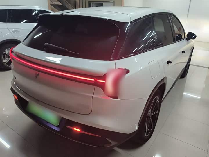 Hozon L 2024 2024款 增程 220 闪充版