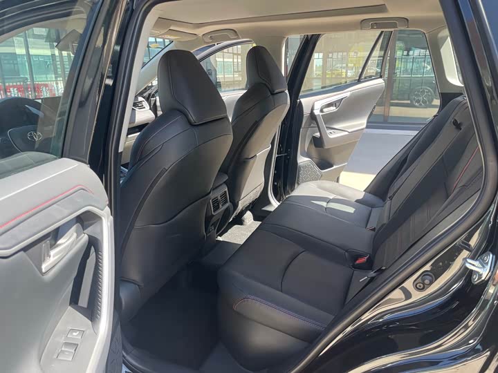 Toyota Wildlander Hybrid 2023 2023款 高性能版 2.5L 四驱激擎版