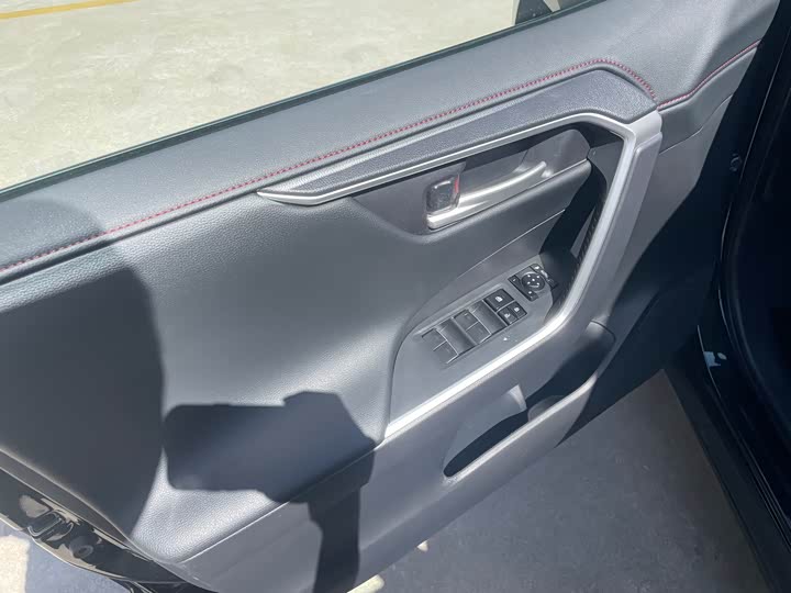 Toyota Wildlander Hybrid 2023 2023款 高性能版 2.5L 四驱激擎版