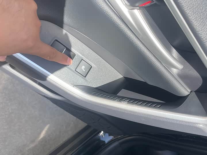 Toyota Wildlander Hybrid 2023 2023款 高性能版 2.5L 四驱激擎版