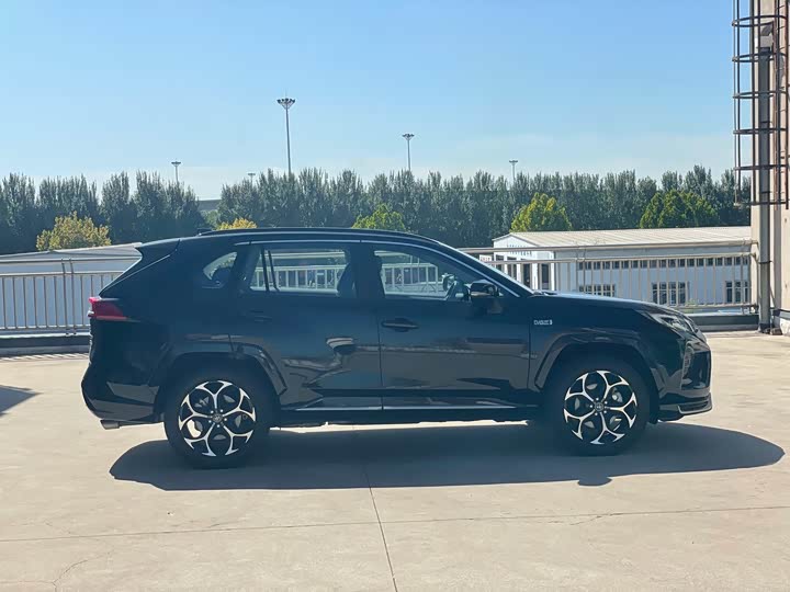 Toyota Wildlander Hybrid 2023 2023款 高性能版 2.5L 四驱激擎版