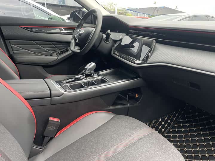 Dongfeng Aeolus Yixuan Max 2023 2023款 1.5T 超凡萌爸版