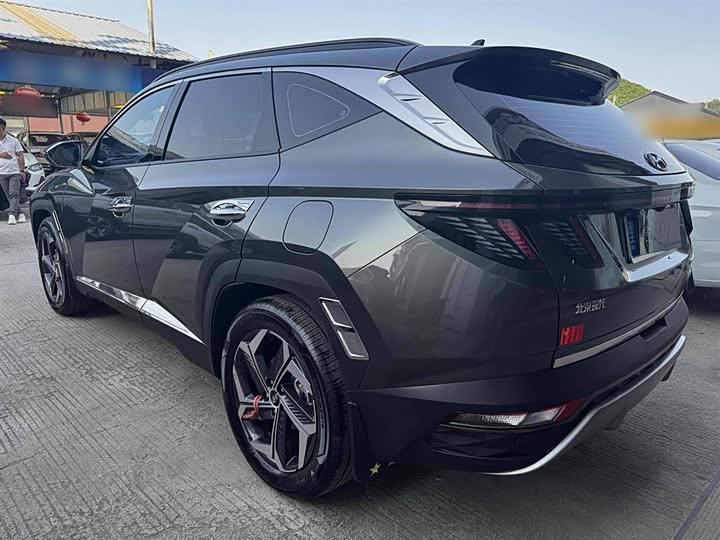 Hyundai Tucson L 2023 2023款 途胜L 1.5T 自动两驱DLX豪华版