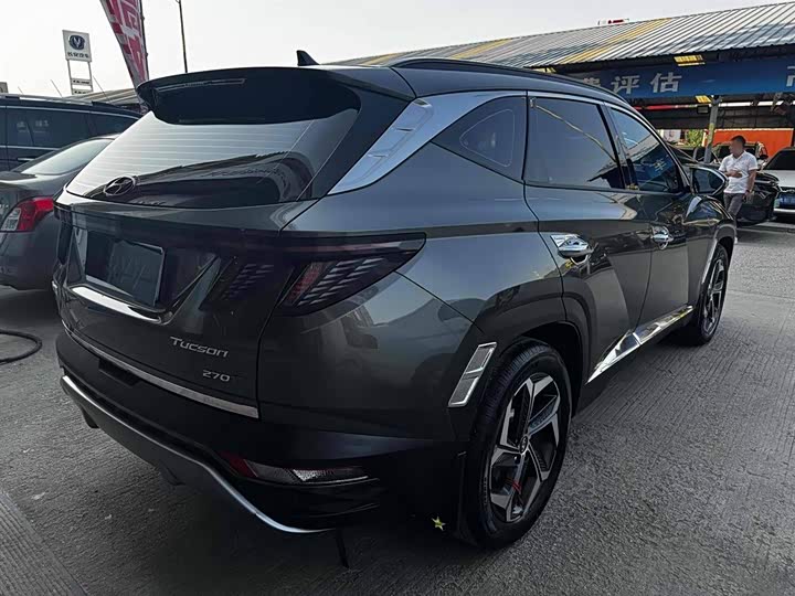 Hyundai Tucson L 2023 2023款 途胜L 1.5T 自动两驱DLX豪华版