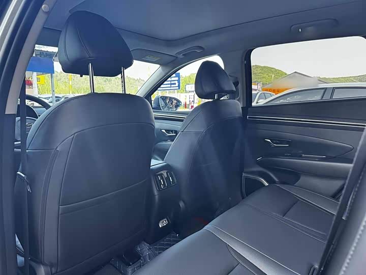 Hyundai Tucson L 2023 2023款 途胜L 1.5T 自动两驱DLX豪华版