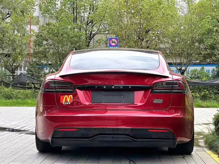 Tesla Model S 2023 2023款 三电机全轮驱动 Plaid版