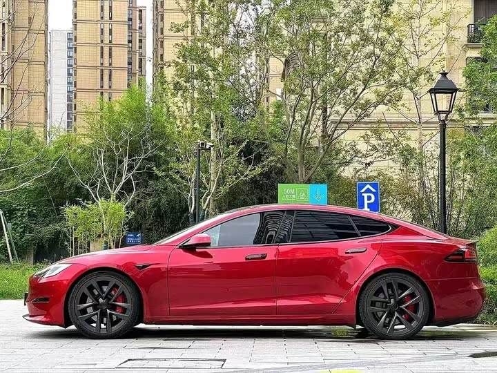 Tesla Model S 2023 2023款 三电机全轮驱动 Plaid版