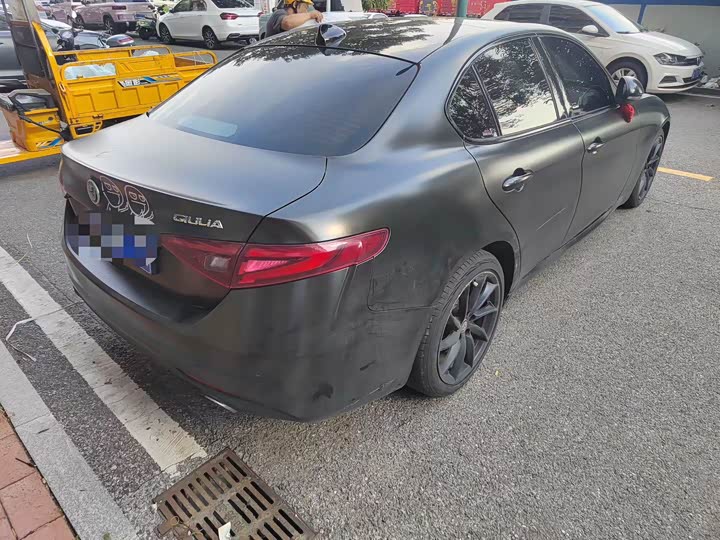 Alfa Romeo Giulia 2021 2021款 2.0T 280HP 豪华版