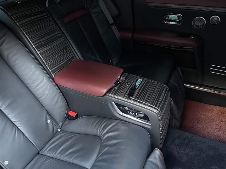 Rolls-Royce Ghost 2024 2024款 6.7T 长轴距版