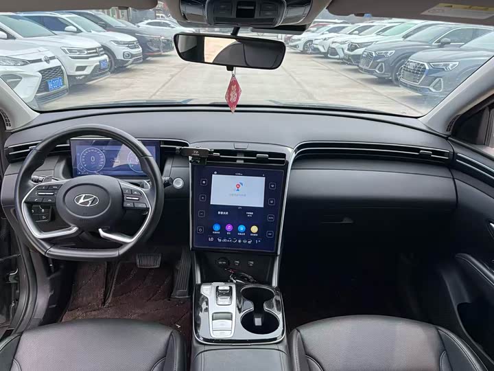 Hyundai Tucson L 2023 2023款 途胜L 1.5T 自动两驱LUX尊贵版