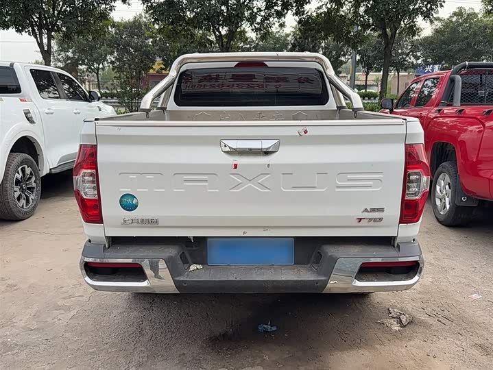 Maxus T70 2020 2020款 2.0T柴油手动四驱澳洲版长箱高底盘
