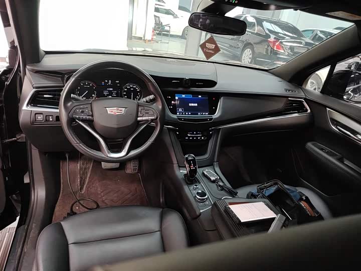 Cadillac XT6 2022 2022款 2.0T 七座四驱风尚型