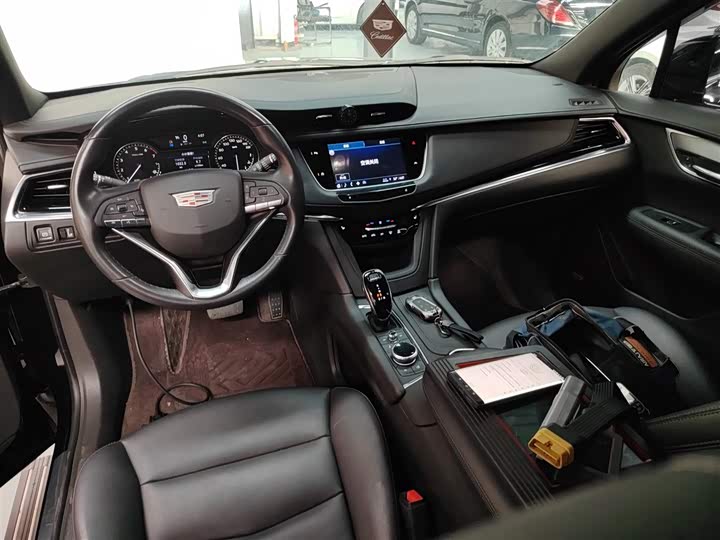 Cadillac XT6 2022 2022款 2.0T 七座四驱风尚型