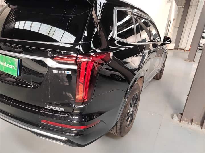 Cadillac XT6 2022 2022款 2.0T 七座四驱风尚型