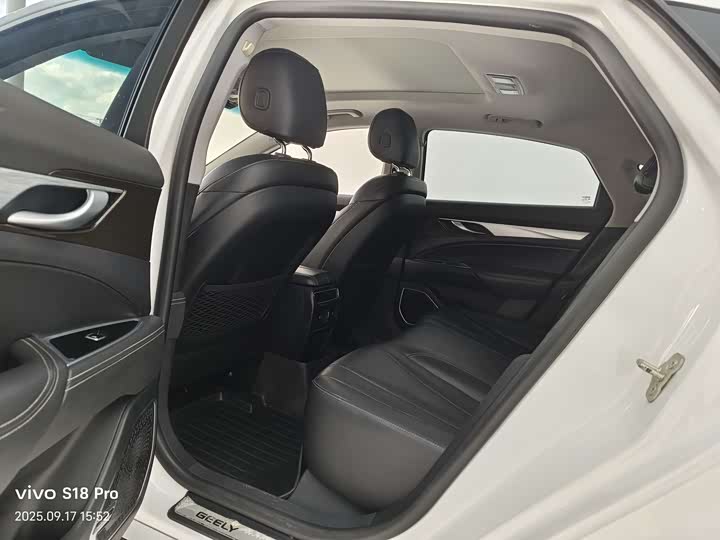 Geely Emgrand GT 2021 2021款 1.8T 领航版+