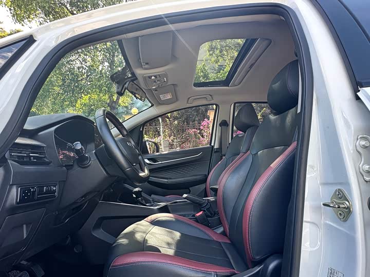 Geely Vision X3 2021 2021款 PRO 1.5L CVT尊贵型