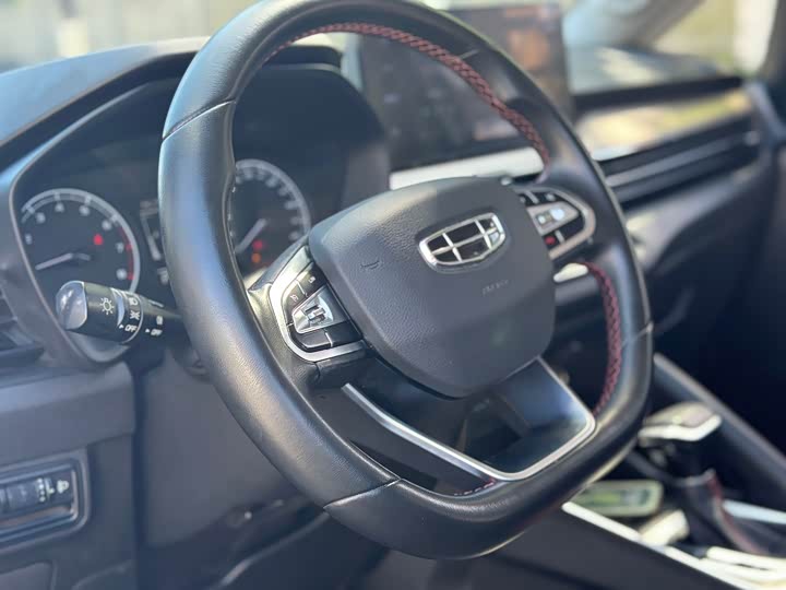 Geely Vision X3 2021 2021款 PRO 1.5L CVT尊贵型