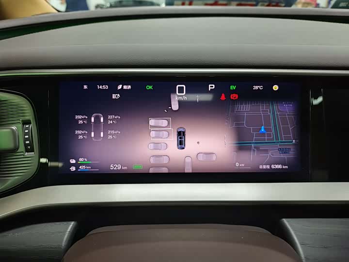Denza D9 2025 2025款 DM-i 智驾版 1020 四驱旗舰型